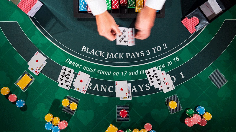 Game Blackjack và Baccarat cách chơi