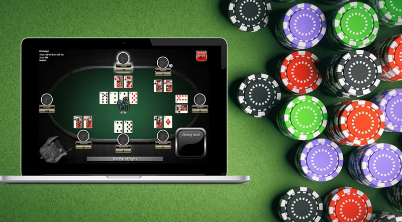 Chơi Poker trực tuyến tiết kiệm tiền bạc